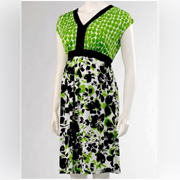 Motherhood Maternity Babydoll Green Dress Size Medium - Picture 1 of 4